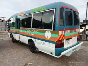 Toyota Coaster 1999 Silver