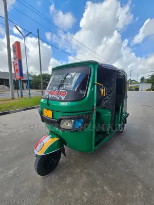 TVS King Deluxe Plus iTouch Start 2022 Green