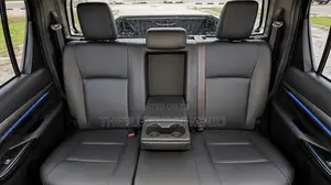 Toyota Hilux 2022 Gold