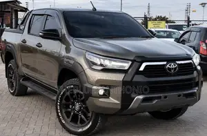 Toyota Hilux 2022 Gold