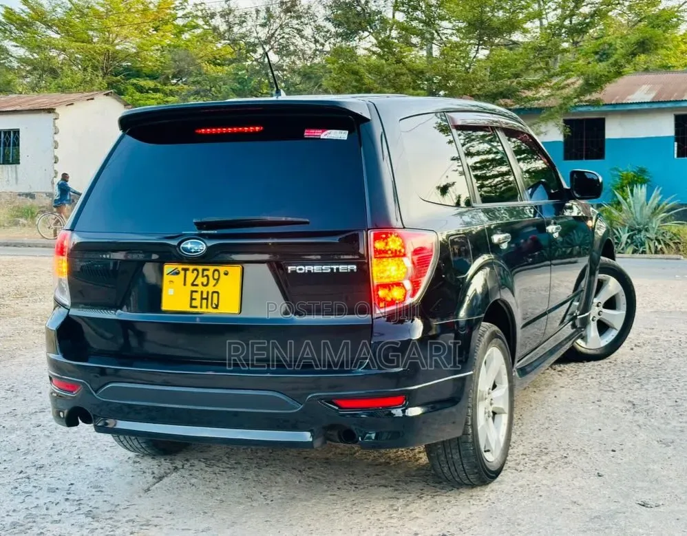 Subaru Forester 2010 Black