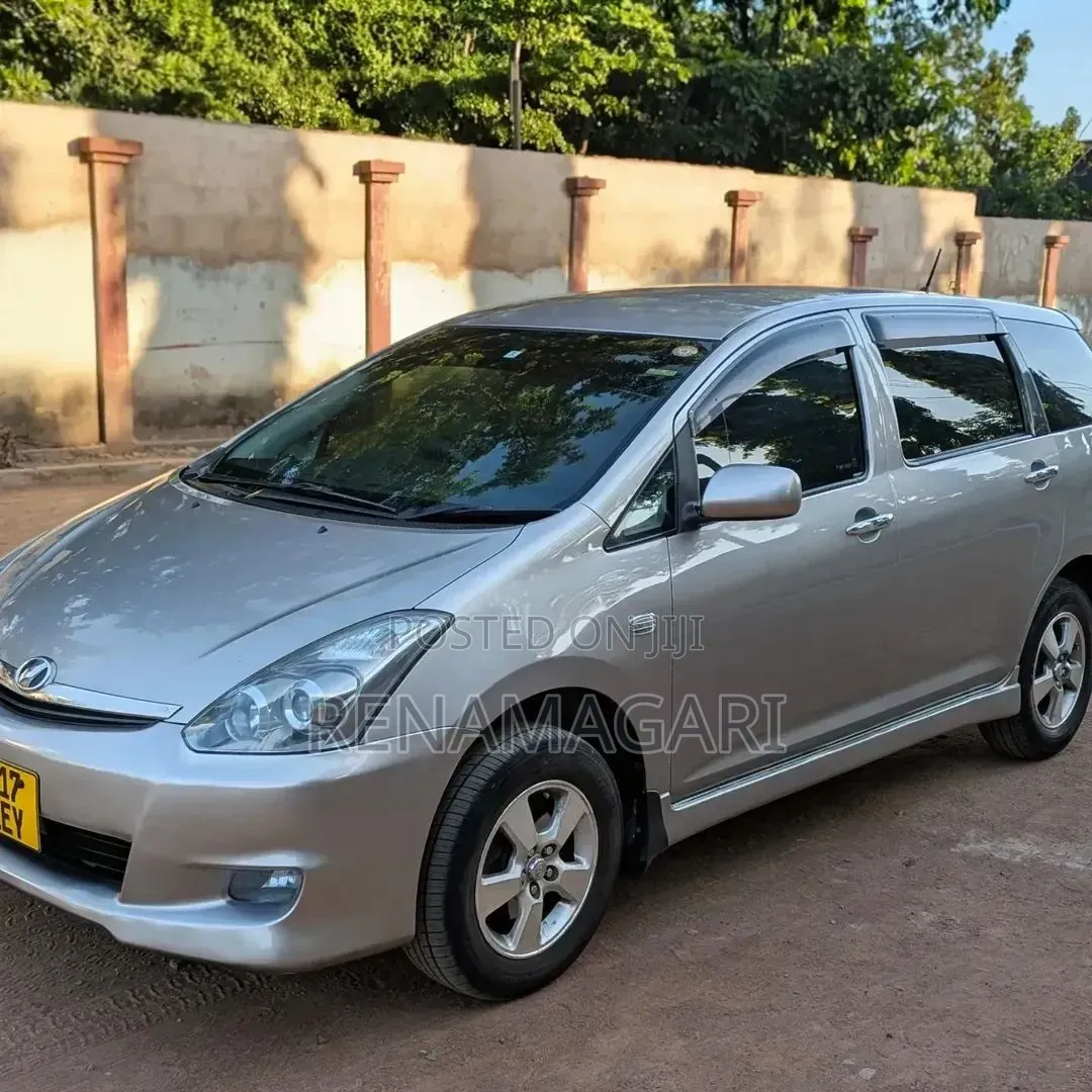 Toyota Wish 2005 Silver