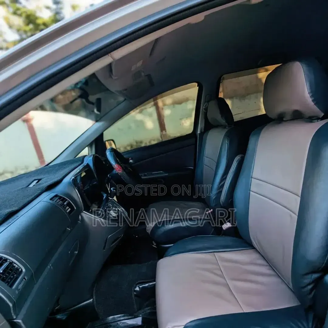 Toyota Wish 2005 Silver