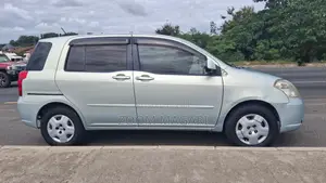 Toyota Raum 2006 Blue