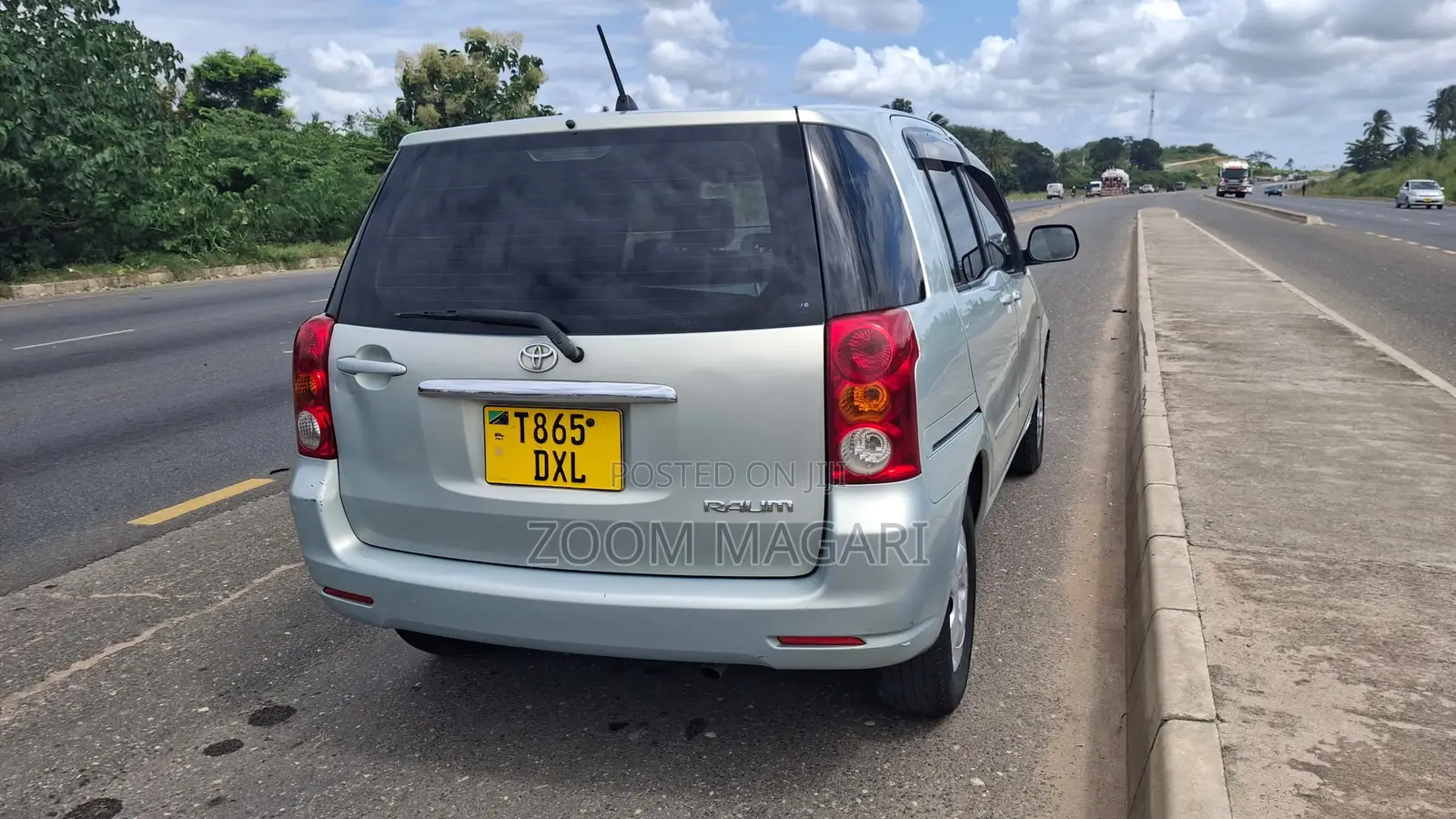Toyota Raum 2006 Blue