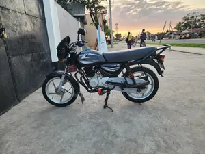 New Bajaj Boxer 125 2023 Black