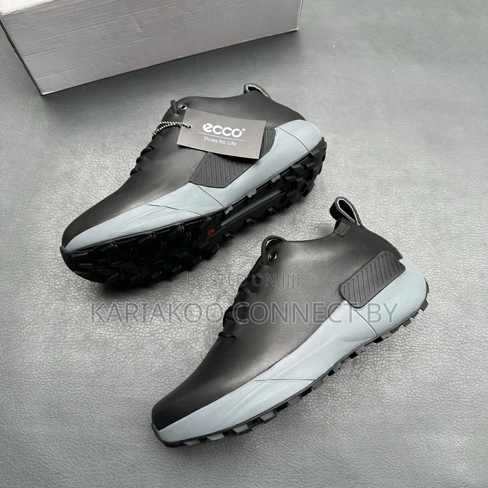 Ecco Comfort Leather Sneakers