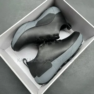 Ecco Comfort Leather Sneakers