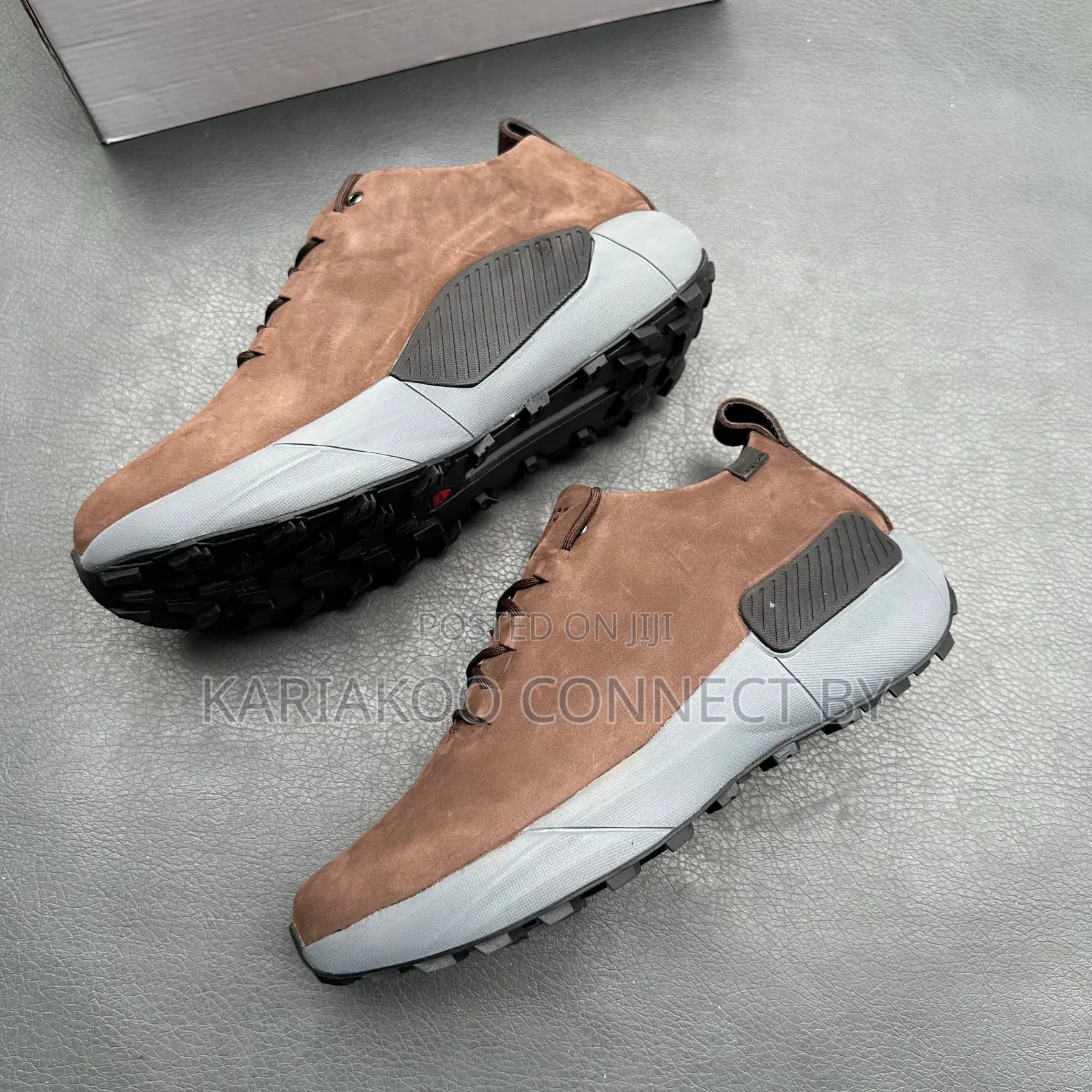 Ecco Comfort Leather Sneakers