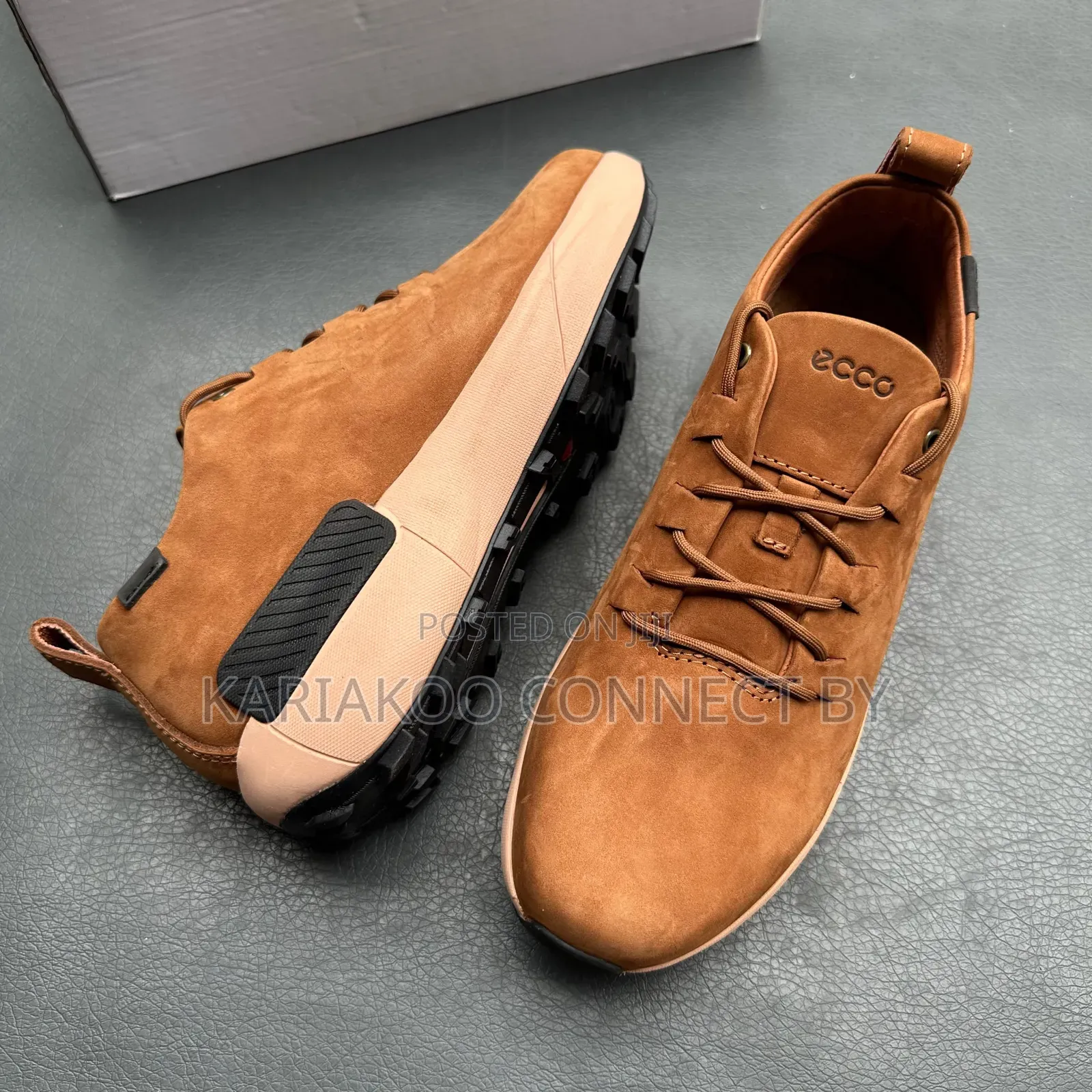 Ecco Comfort Leather Sneakers
