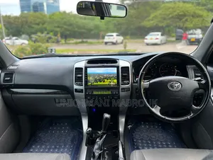 Toyota Land Cruiser Prado 2006 Black