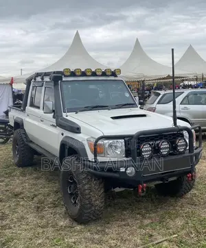 Toyota Land Cruiser 79 Series 2023 White