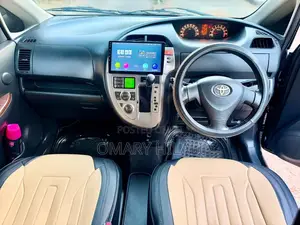 Toyota Ractis 2006 Black
