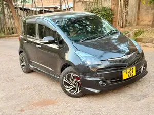 Toyota Ractis 2006 Black