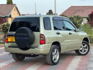 Suzuki Vitara 2006 Gold
