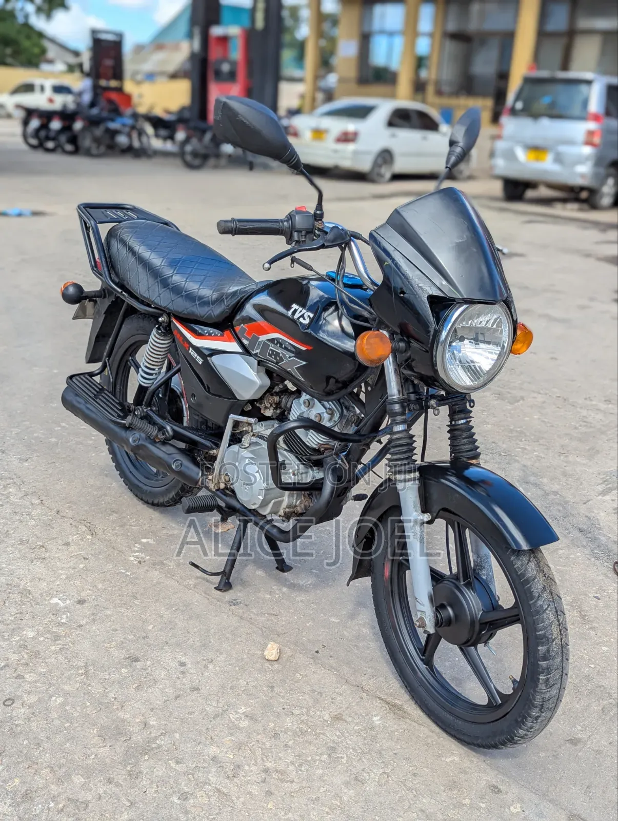 TVS HLX 125 2025 Black