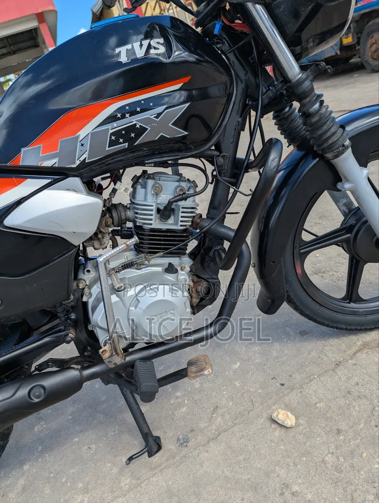 TVS HLX 125 2025 Black