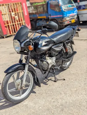 Bajaj Boxer 125 2024 Black