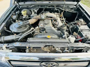 Toyota Land Cruiser 2022 Black