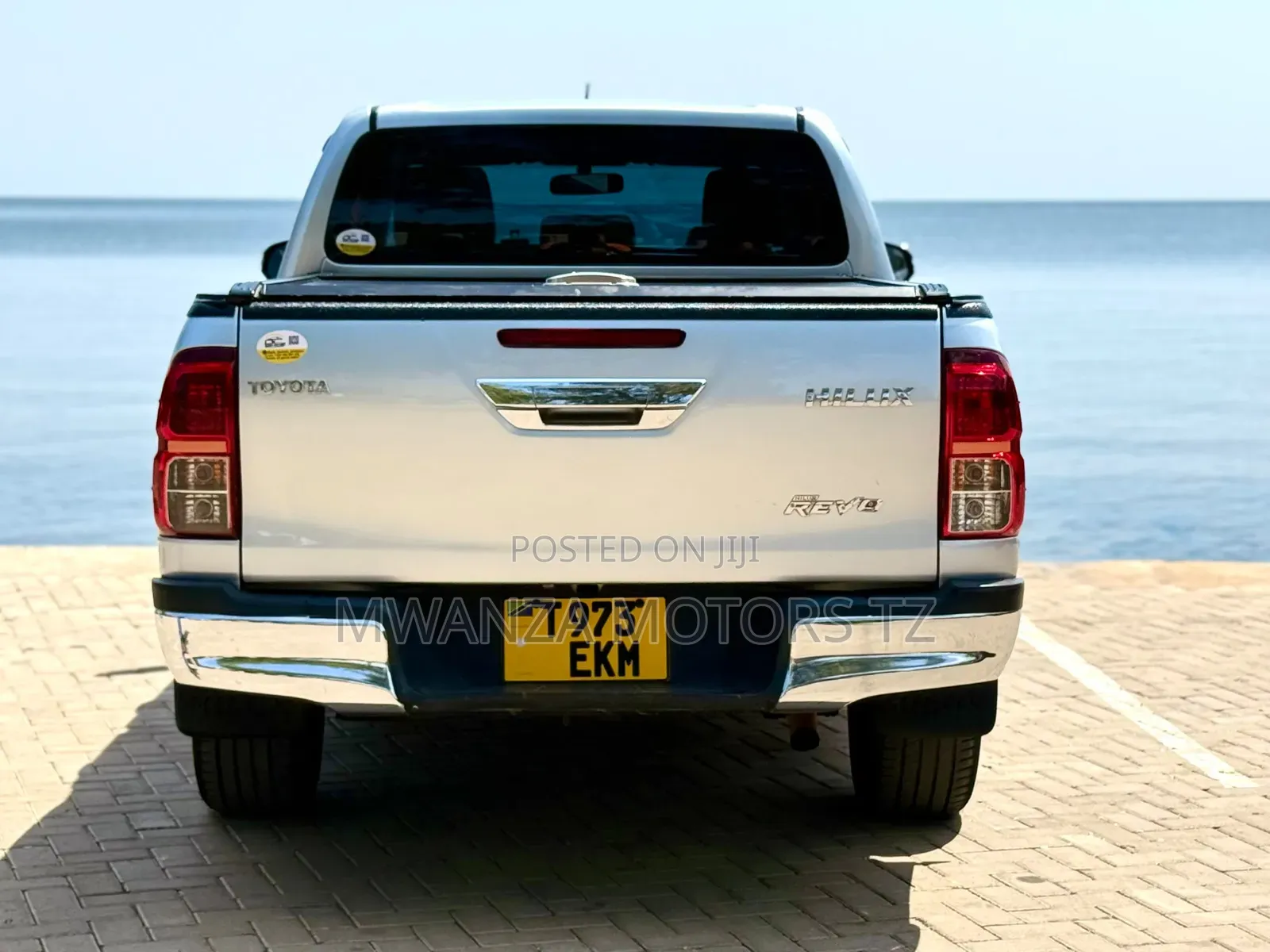 Toyota Hilux 2019 Silver