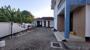 5bdrm House in Kahwa Real Estate, Mbezi Beach for rent