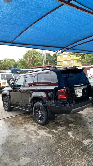Toyota Land Cruiser Prado 2024 Black