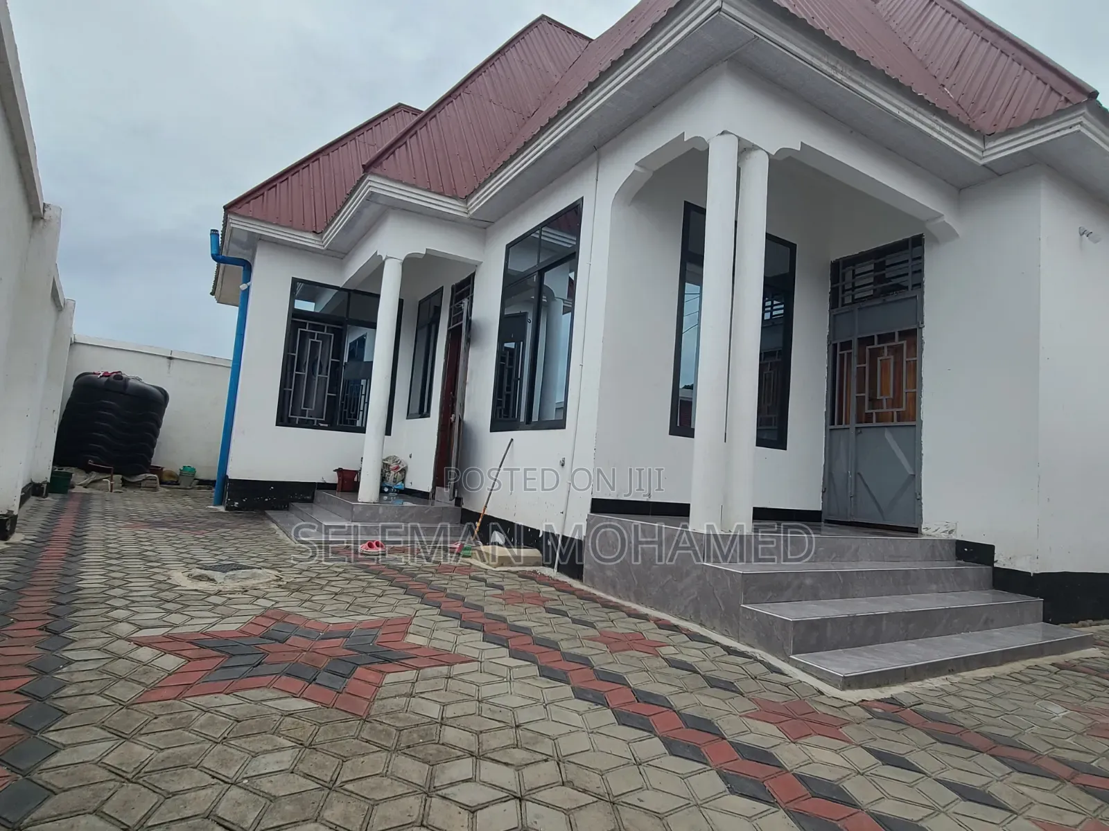 Furnished 3bdrm House in Biriani Real Estate, Chamazi for sale
