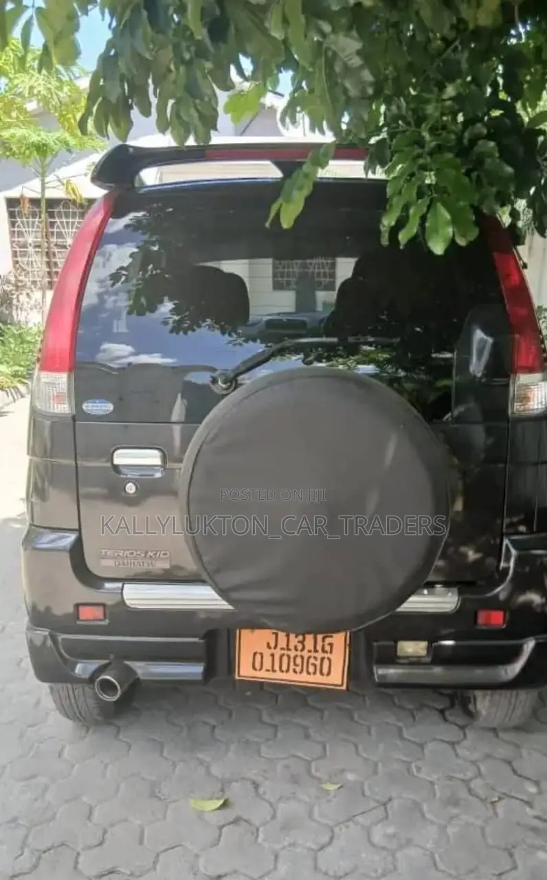 Daihatsu Terios 2010 Black
