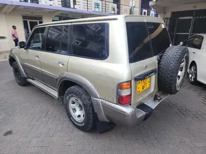 Nissan Patrol 2001 Silver