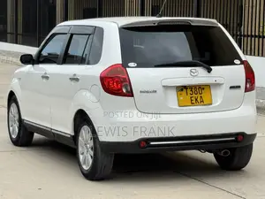 Mazda Verisa 2007 White