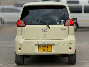 Toyota Porte 1.3 FWD 2005