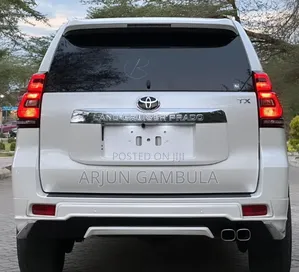 Toyota Land Cruiser 2021 White