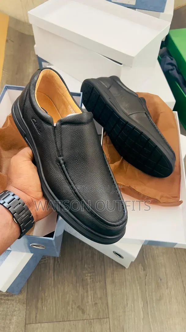 Clarks Brand Men's Leather Shoes Materials Classic and Smart