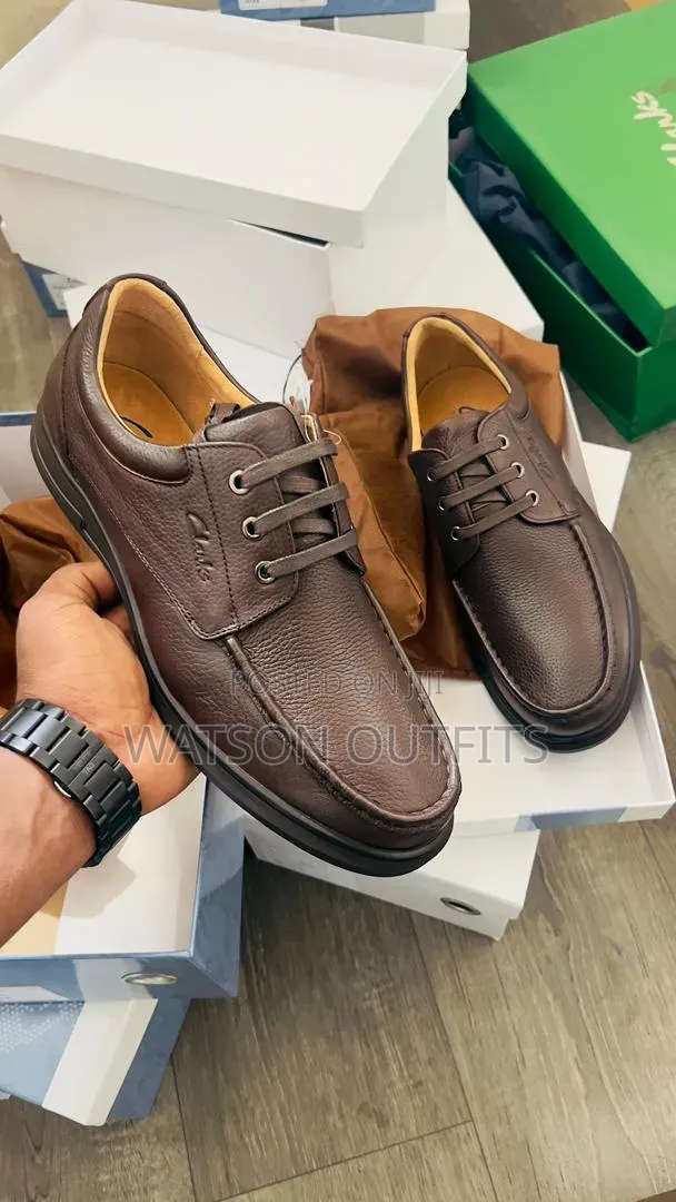Clarks Brand Men's Leather Shoes Materials Classic and Smart