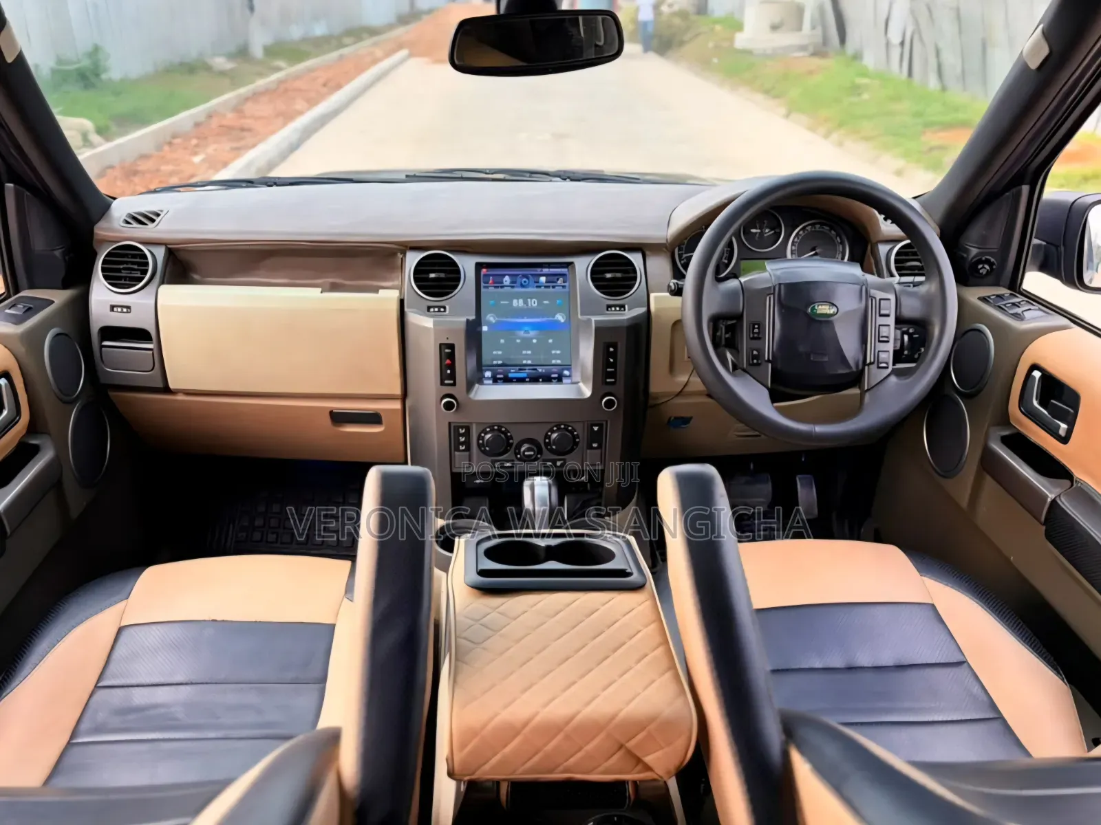 Land Rover Discovery 2011 Black