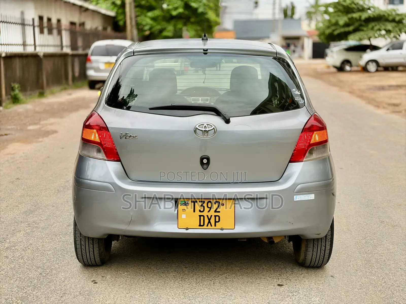 Toyota Vitz 1.0 FWD 5dr 2009 Beige