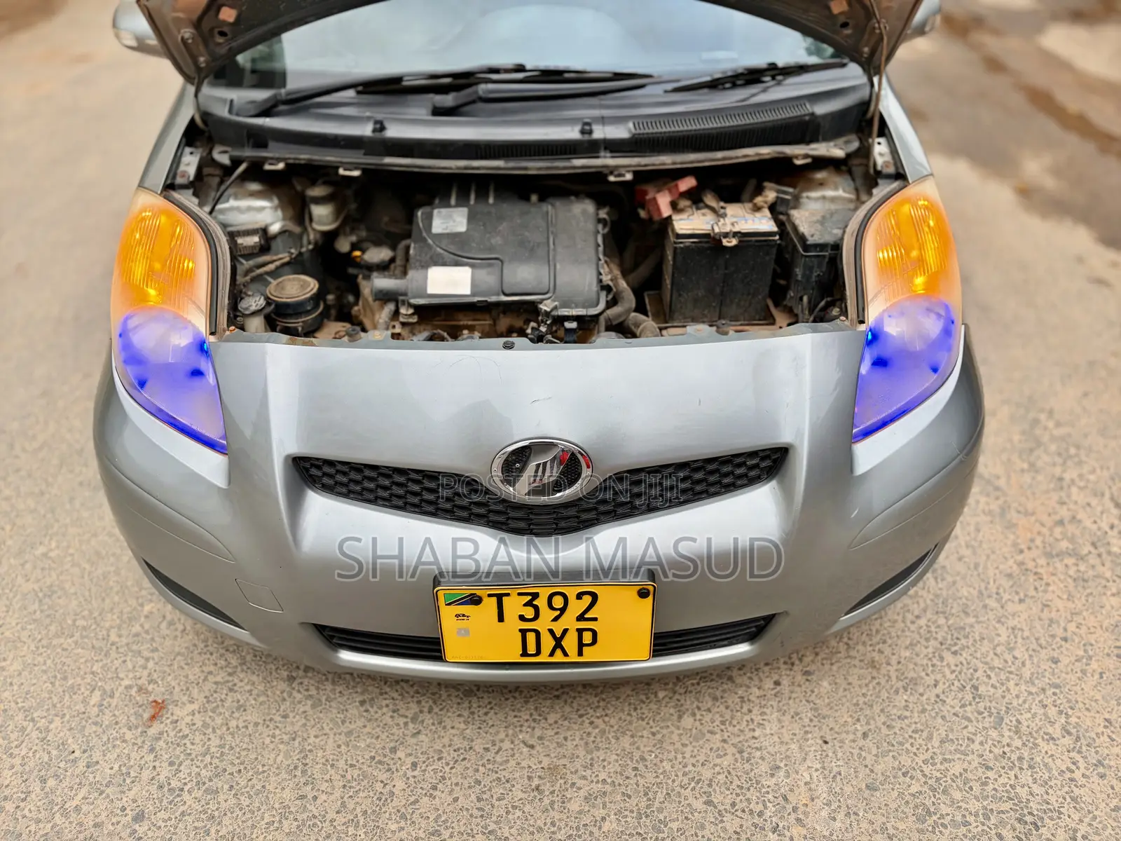 Toyota Vitz 1.0 FWD 5dr 2009 Beige