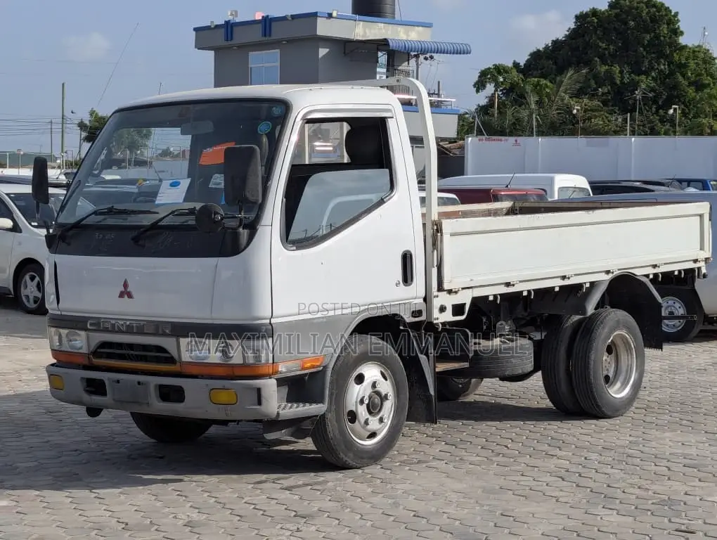 *Mitsubishi Canter* *Category:Long Base Make:1993 Engine