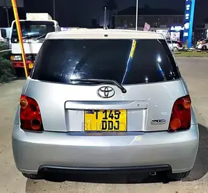 Toyota IST 2004 Silver