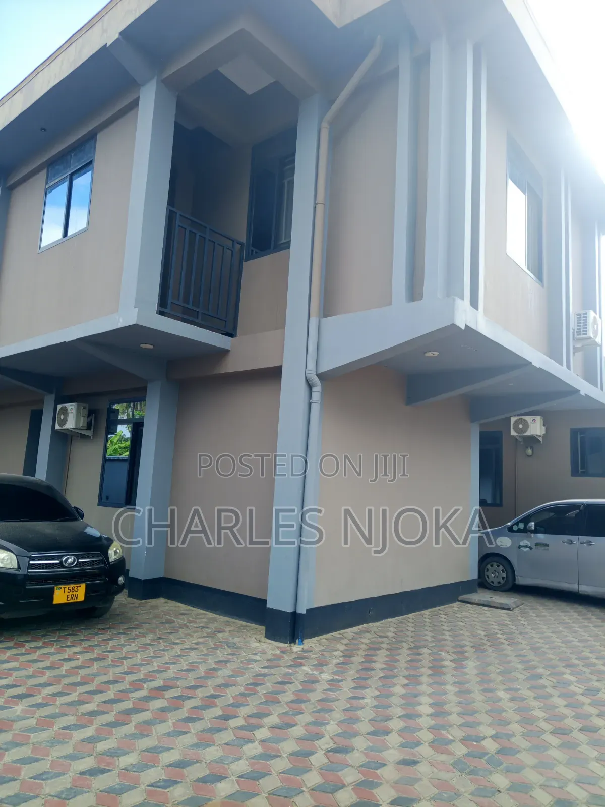 Hoteli Ya Kisasa Inauzwa (Hotel for Sale)