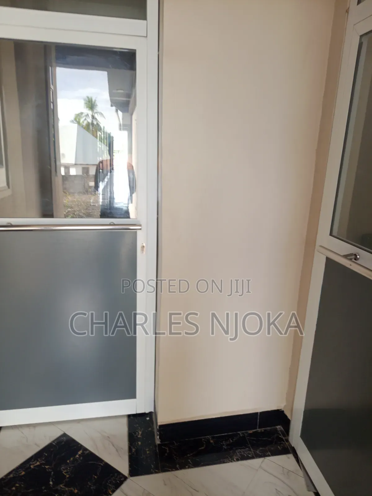 Hoteli Ya Kisasa Inauzwa (Hotel for Sale)