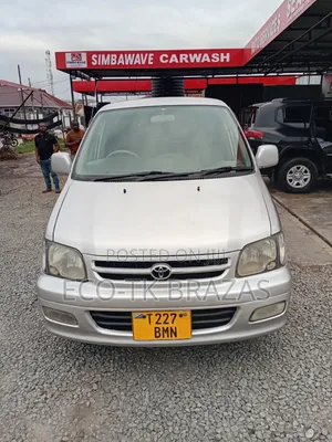 Toyota Noah 2001 Silver