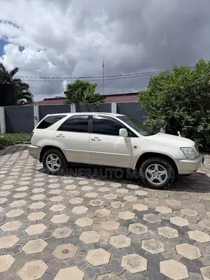 Toyota Harrier 2004 White