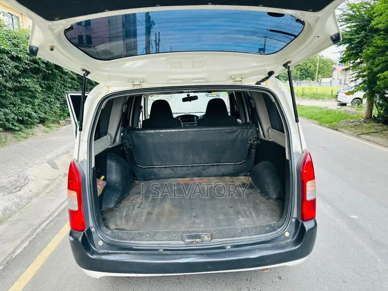 Toyota Probox 2004 White