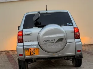 Toyota RAV4 2005 Silver