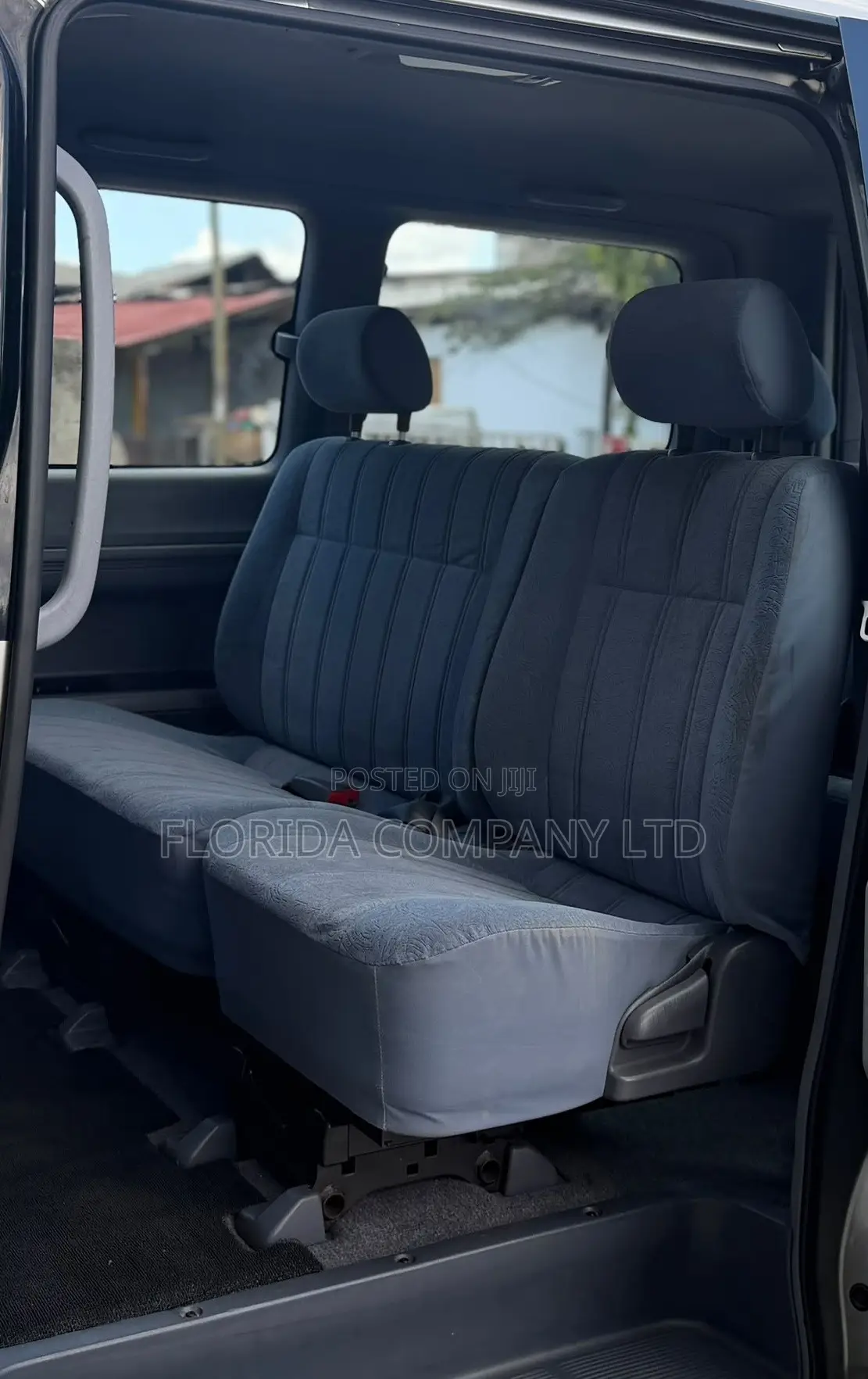 Toyota Noah 2001