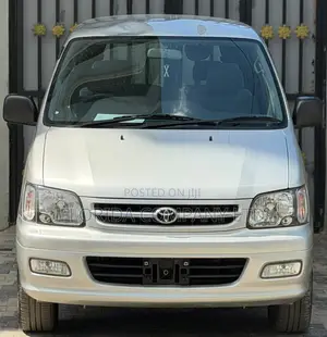Toyota Noah 2001