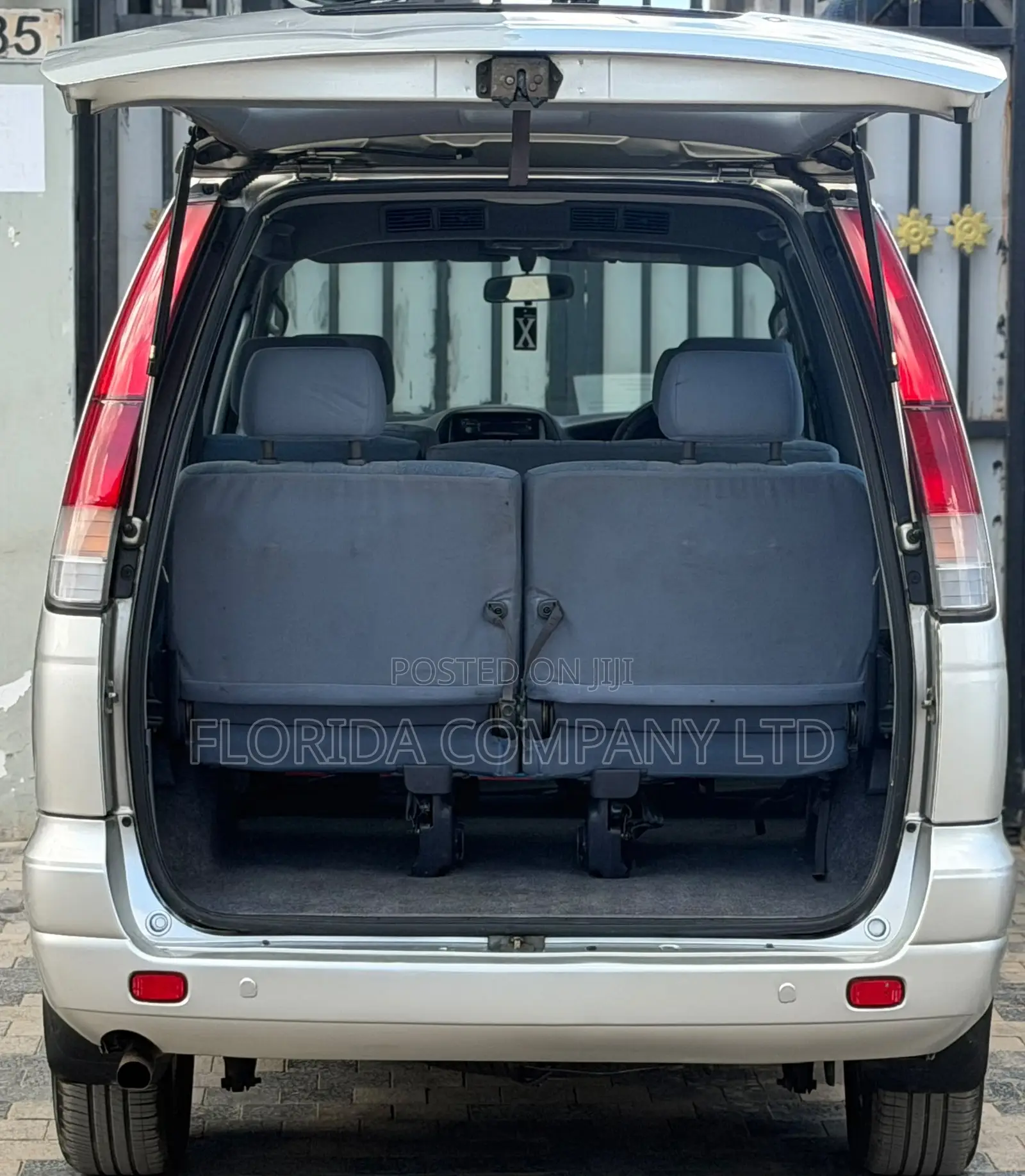 Toyota Noah 2001