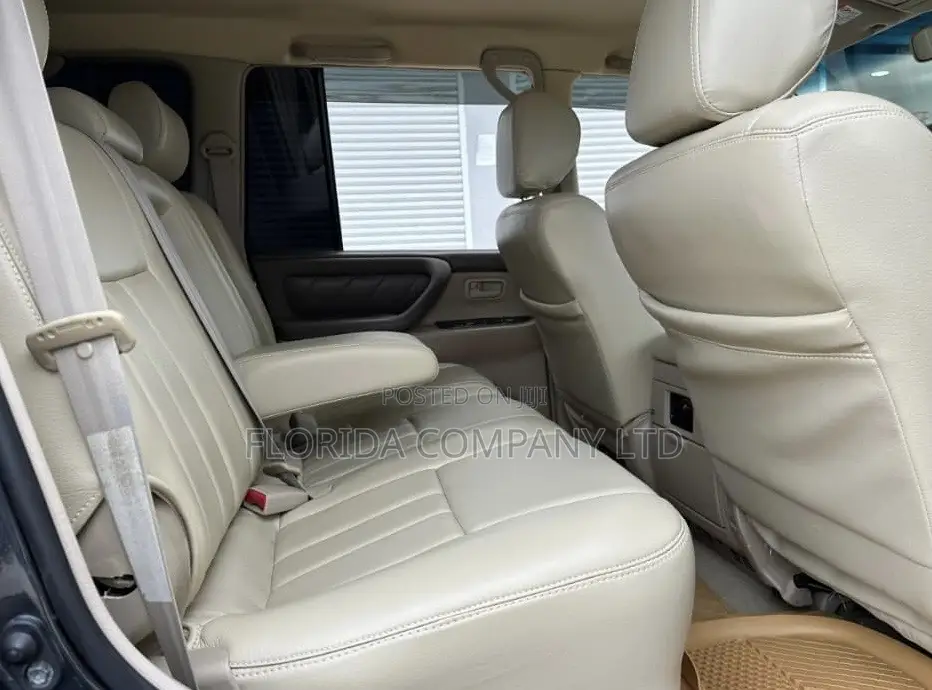 Toyota Land Cruiser 2005