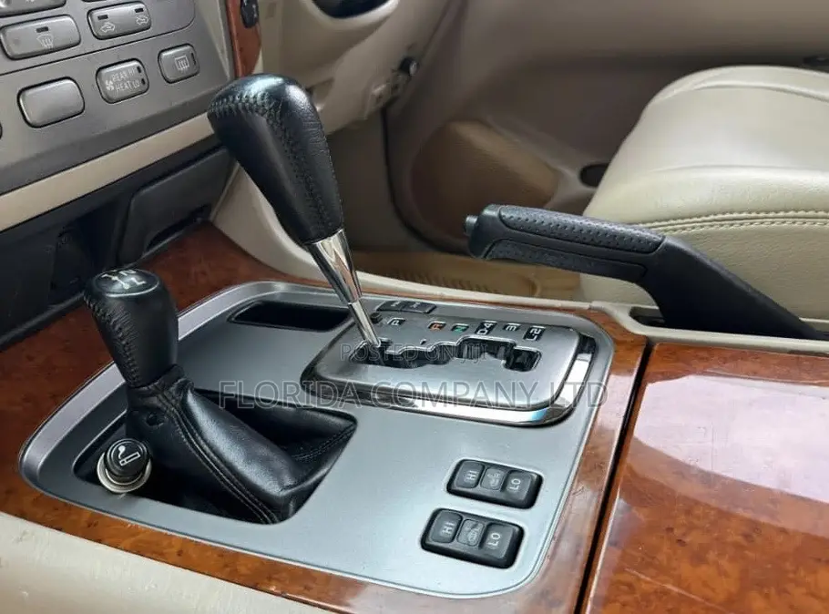 Toyota Land Cruiser 2005